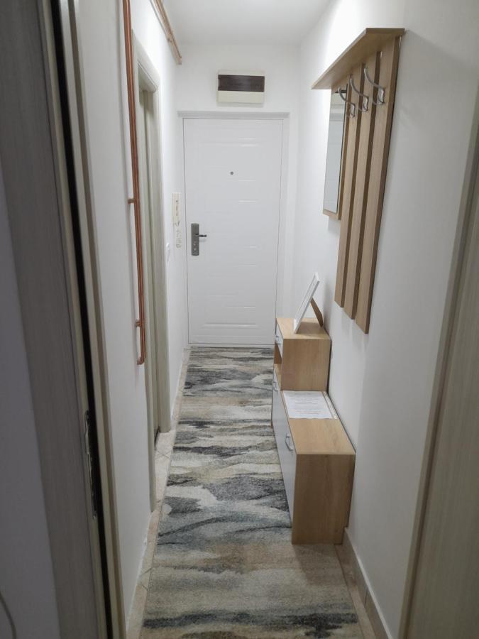 Holiday Apartament Three Ниш Экстерьер фото