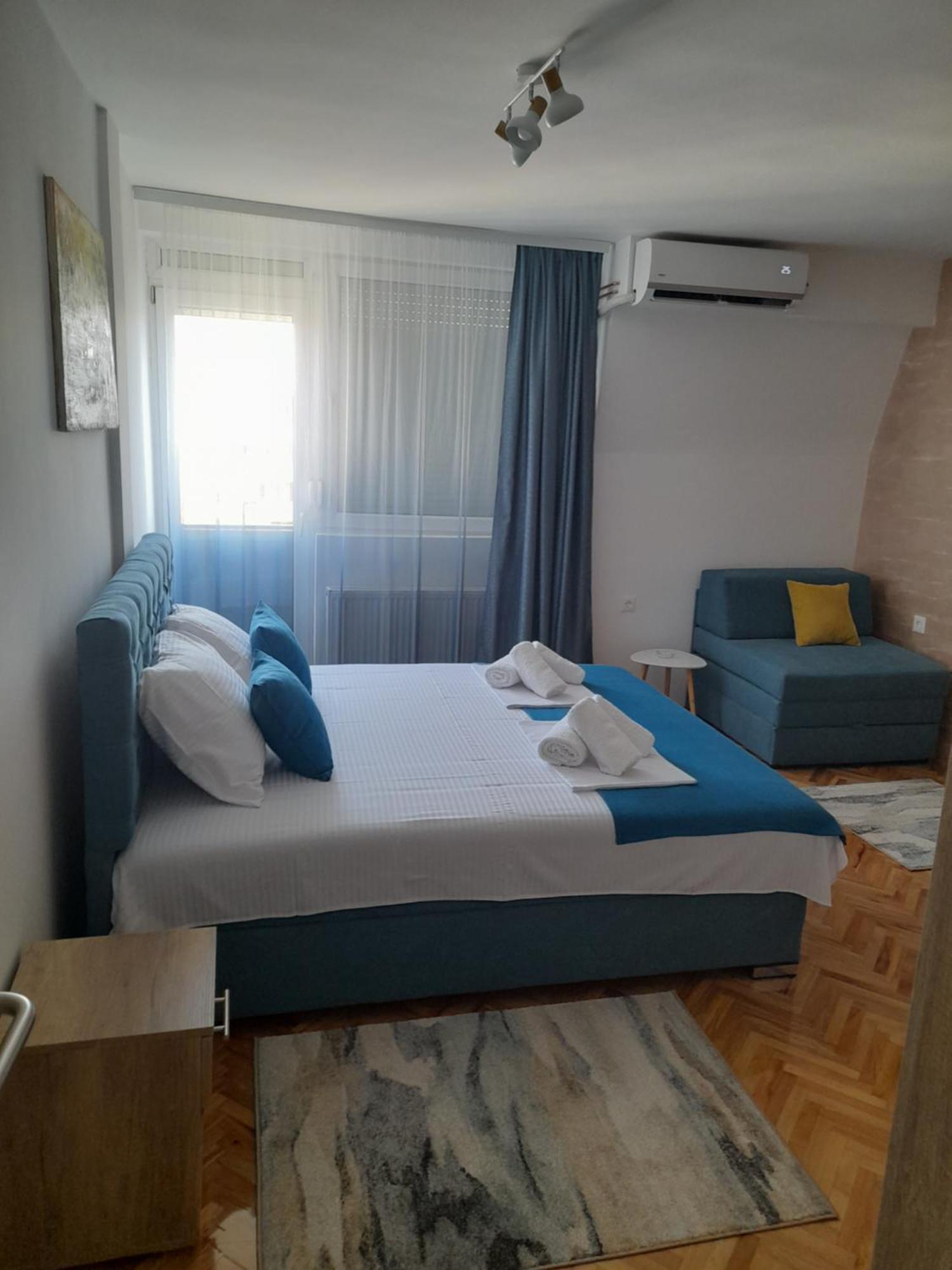 Holiday Apartament Three Ниш Экстерьер фото